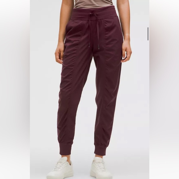 lululemon athletica Pants - Lululemon Burgundy Jogger Pants sz 4